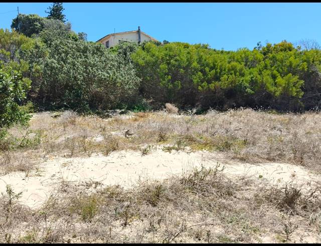 786M² VACANT LAND FOR SALE IN PARADISE BEACH